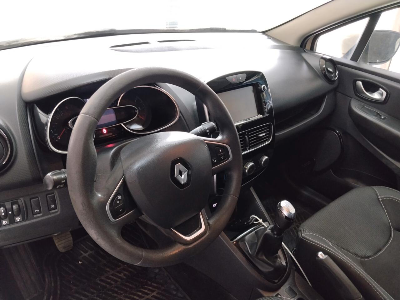 Renault Clio 1.5 diesel 2017 CON GARANZIA