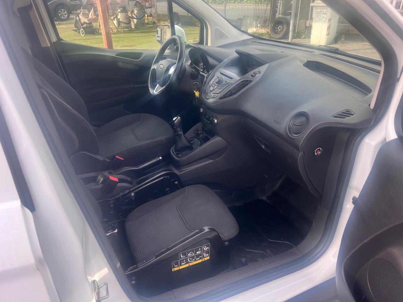 Ford Tourneo Courier 1.5 TDCI 75 CV VAN