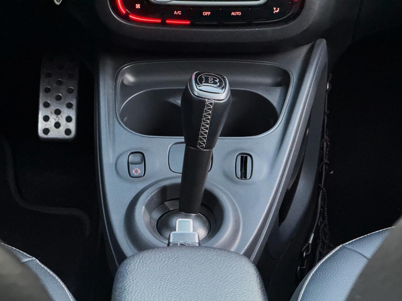 Smart forFour 0.9 T BRABUS 109CV TETTO CAM JBL
