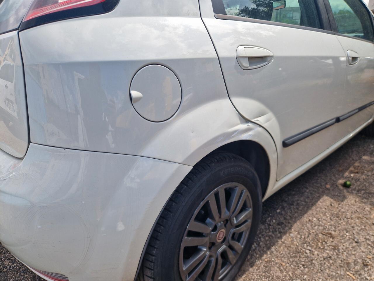 Fiat Punto 1.3 MJT 75 CV 5 porte Lounge-2014