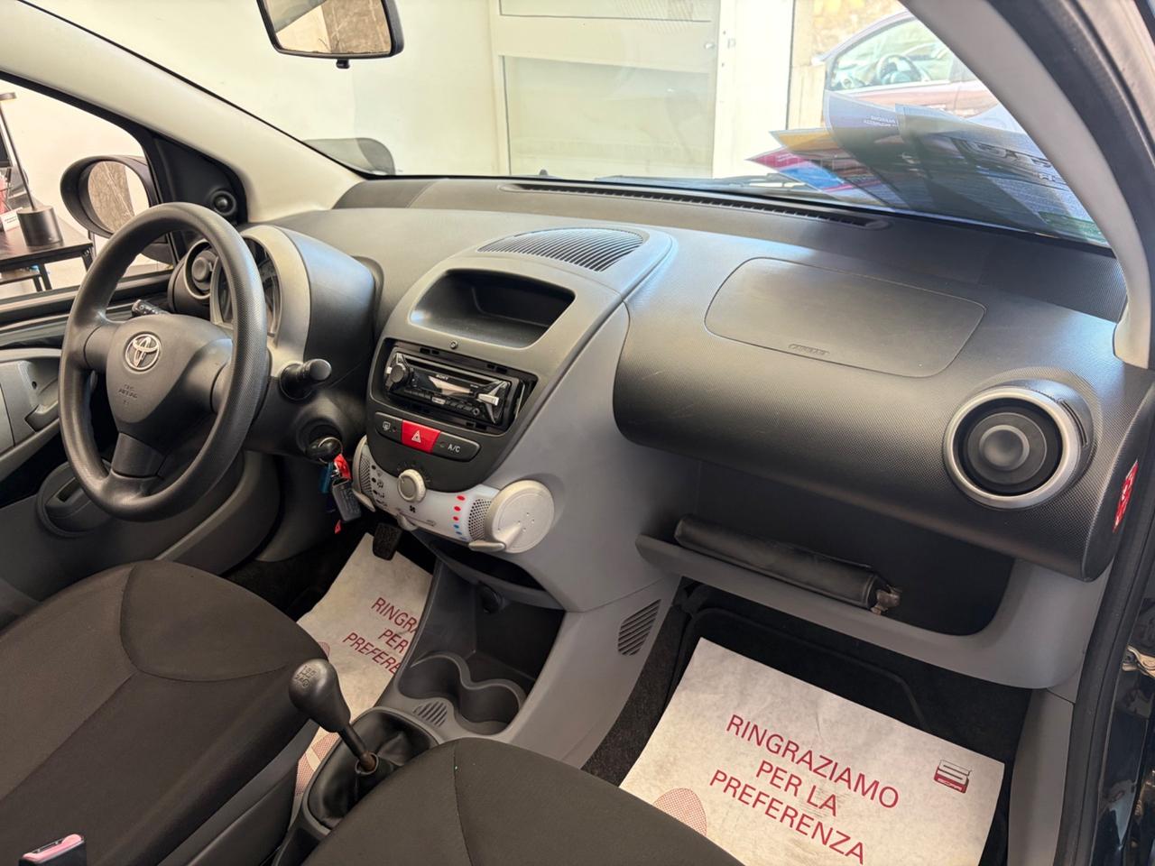 Toyota Aygo 1.0 5 porte Now 12 MESI DI GARANZIA