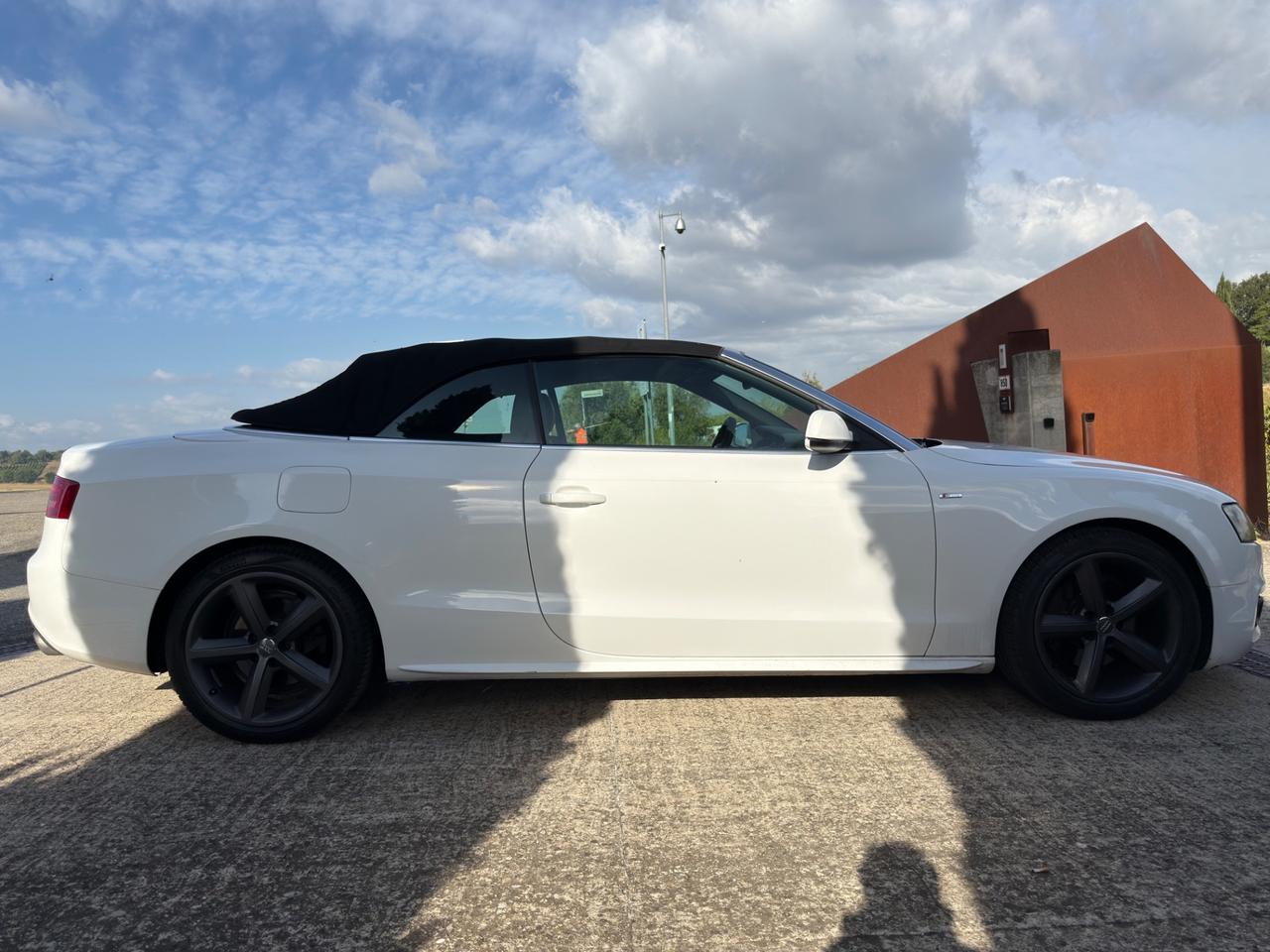 Audi A5 Cabrio 2.0 TFSI 211 CV quattro S tronic Business