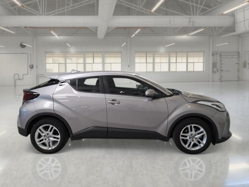 TOYOTA C-HR 1.8H 98CV E-CVT Business