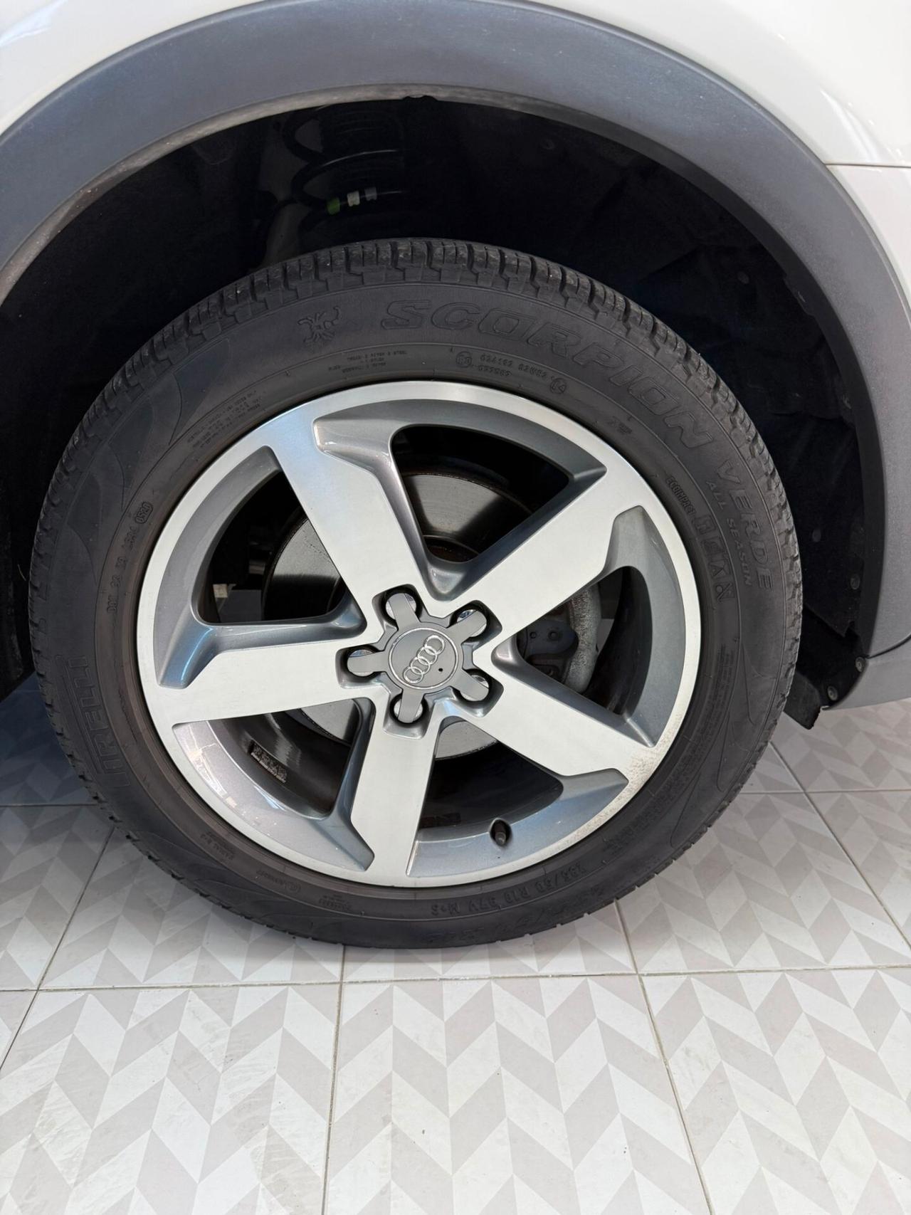 Audi Q3 2.0 TDI quattro Business Plus