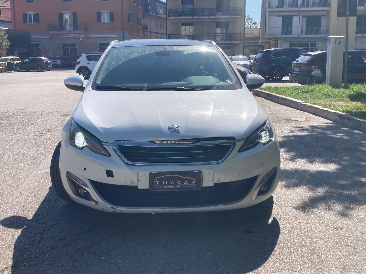 Peugeot 308 1.6 blue HDI 120 #10497