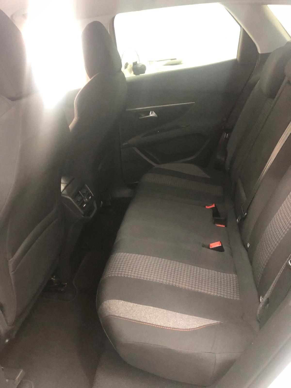 Peugeot 3008 BlueHDi 120 S&S EAT6 Business