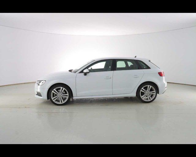 AUDI A3 SPB 40 e-tron S tronic Admired