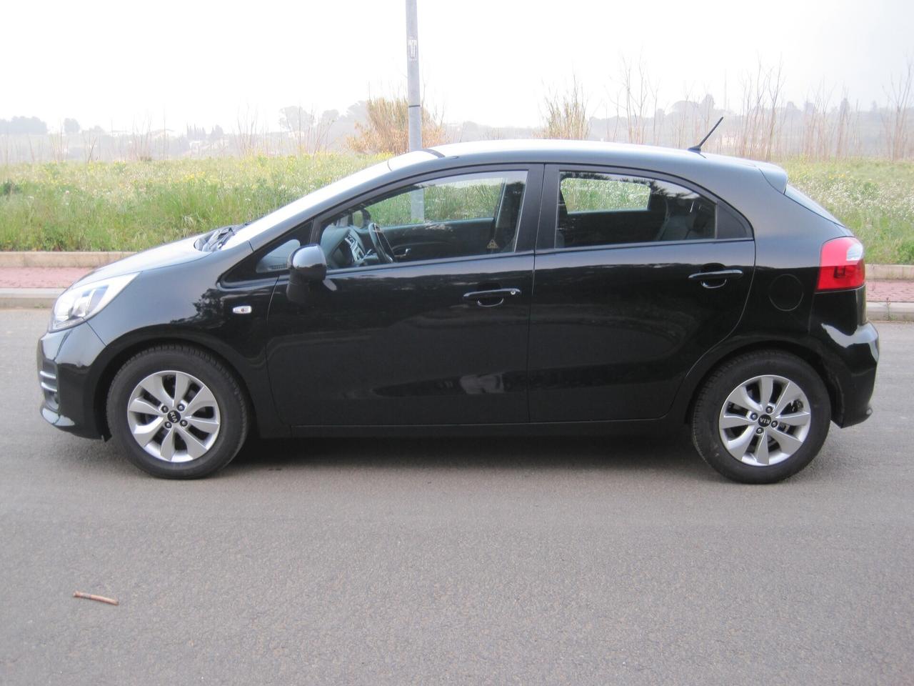 Kia Rio 1.1 CRDi 5p. Cool