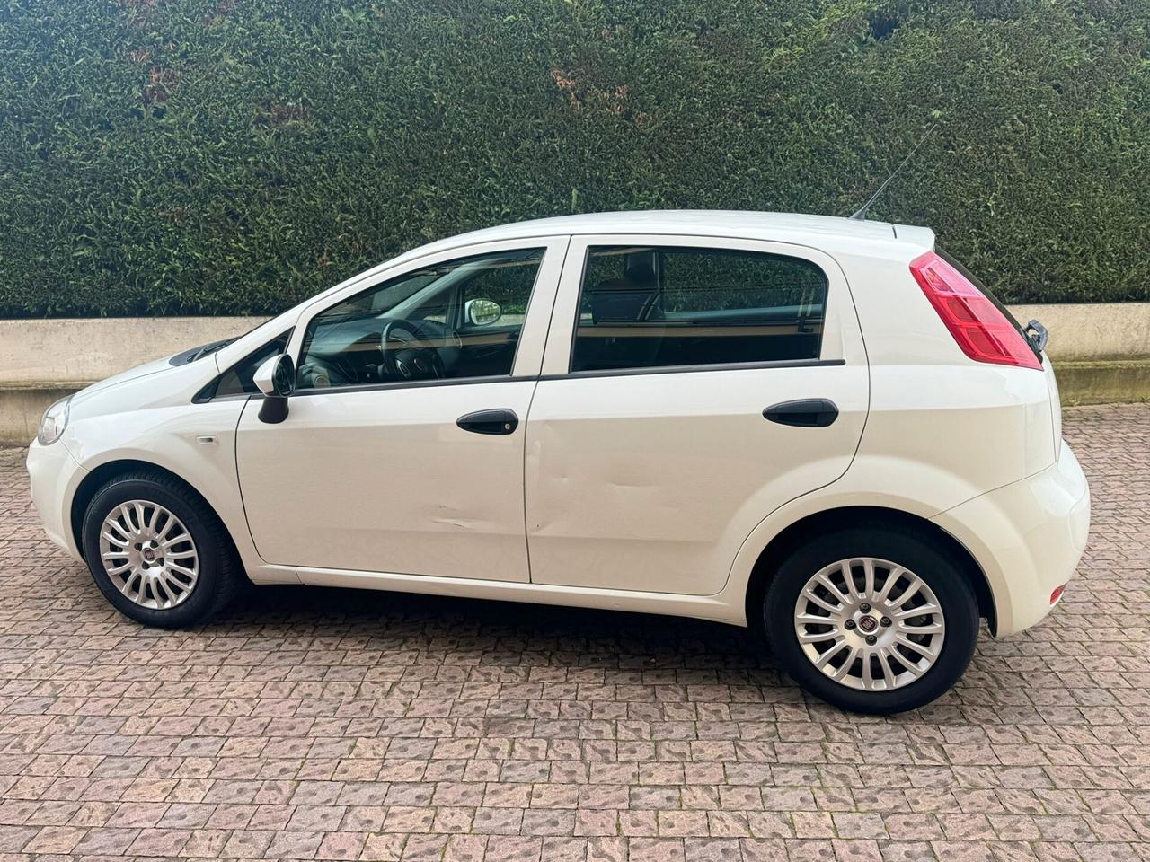 Fiat Punto 1.3 MJT GRANDINATA