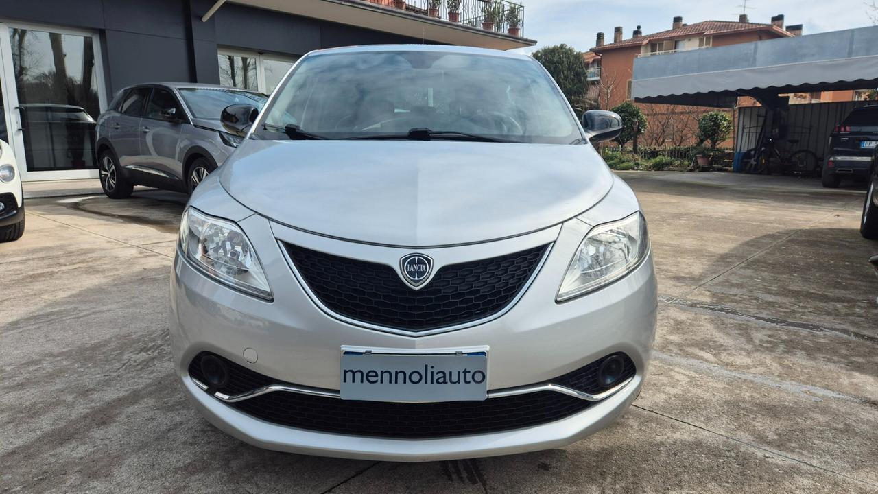 Lancia Ypsilon 1.2 69 CV 5 porte Gold