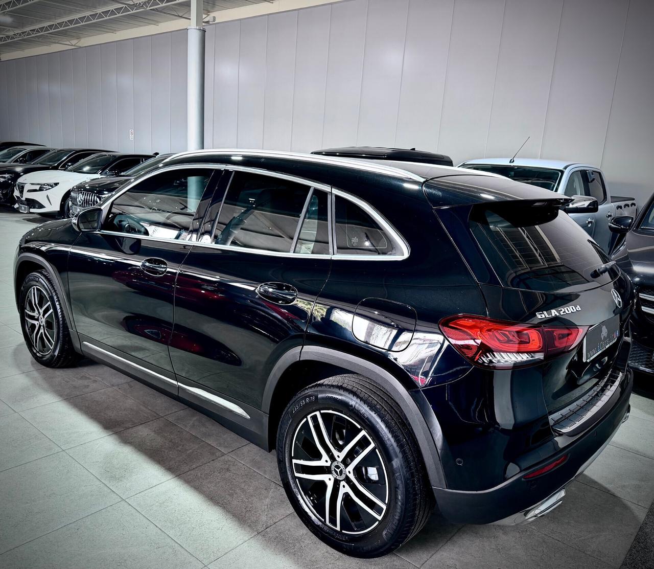 Mercedes-Benz GLA 200d 150CV Executive