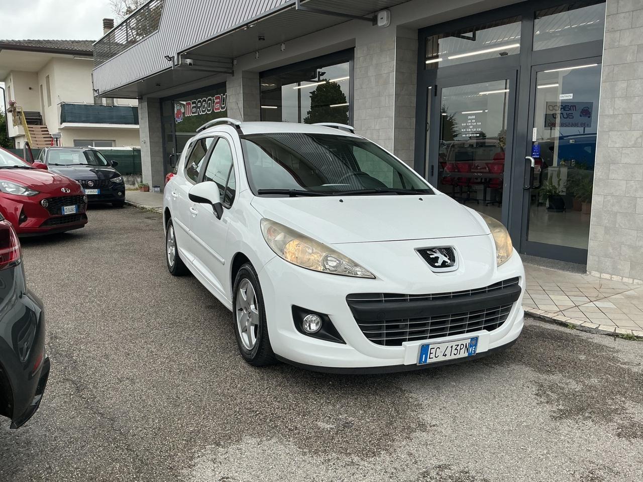 Peugeot 207 1.4 benzina Neopatentati