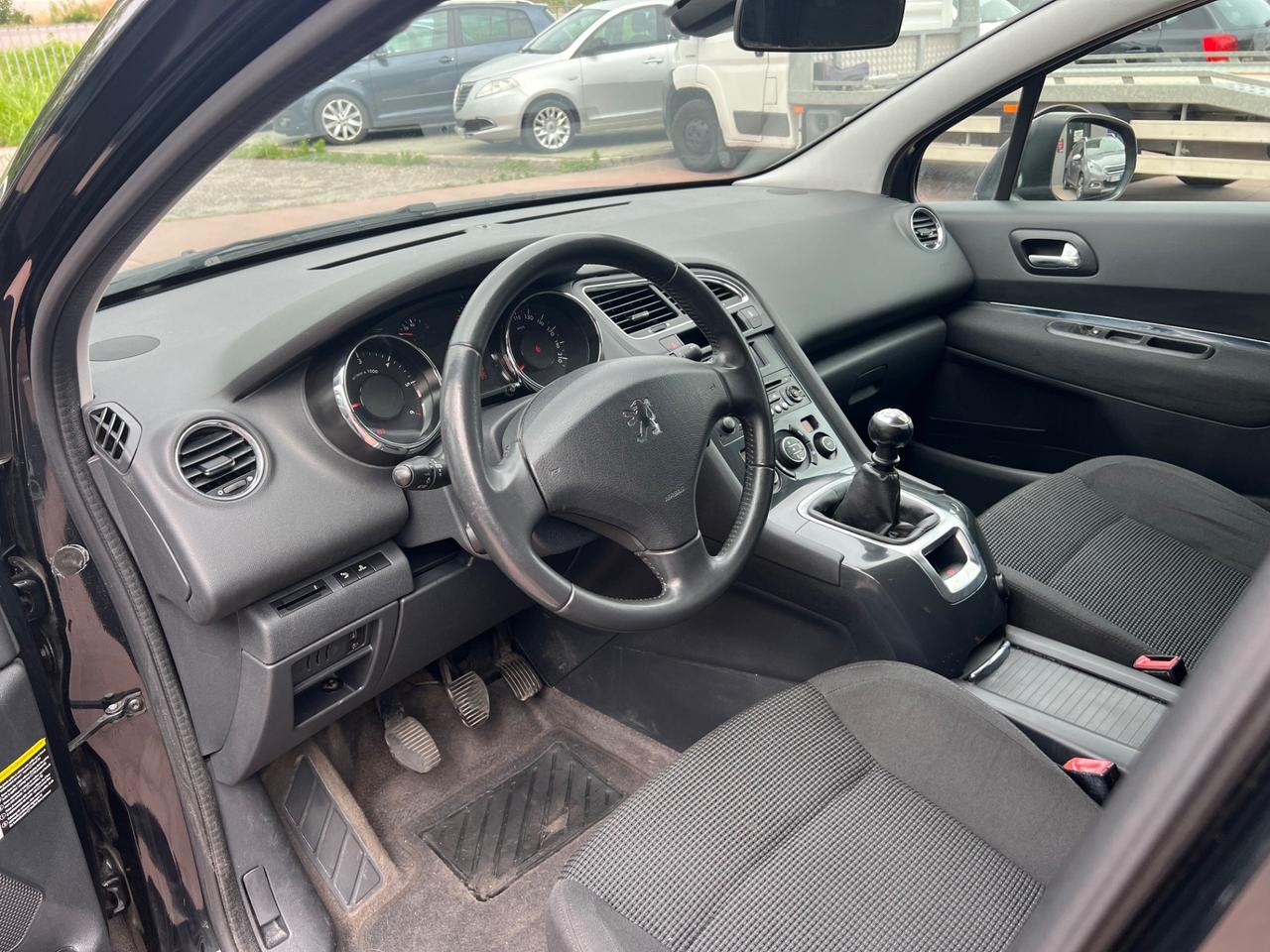 Peugeot 5008 1.6 HDi 112CV Business