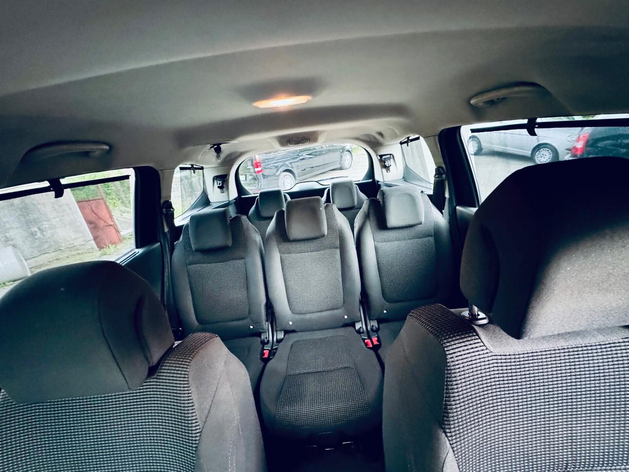 Peugeot 5008 2.0 HDi 150CV Business 7 Posti