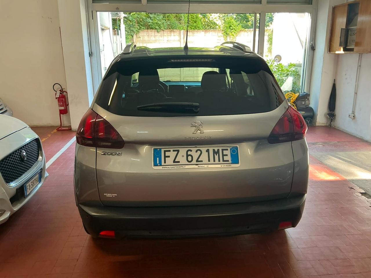 Peugeot 2008 PureTech Turbo 130 S&S Black Matt 2019