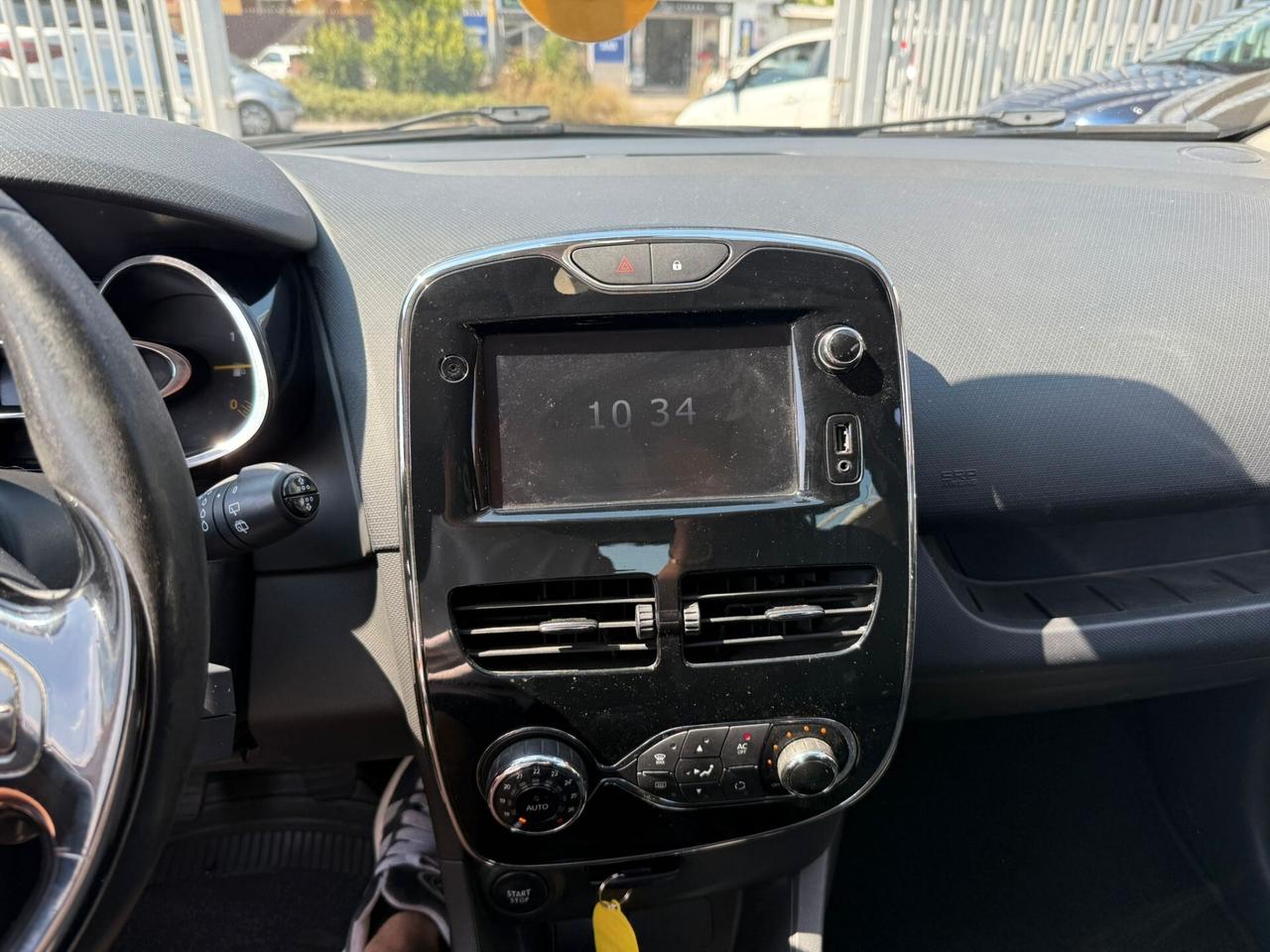 Renault Clio 1.2 75CV 5 porte Live