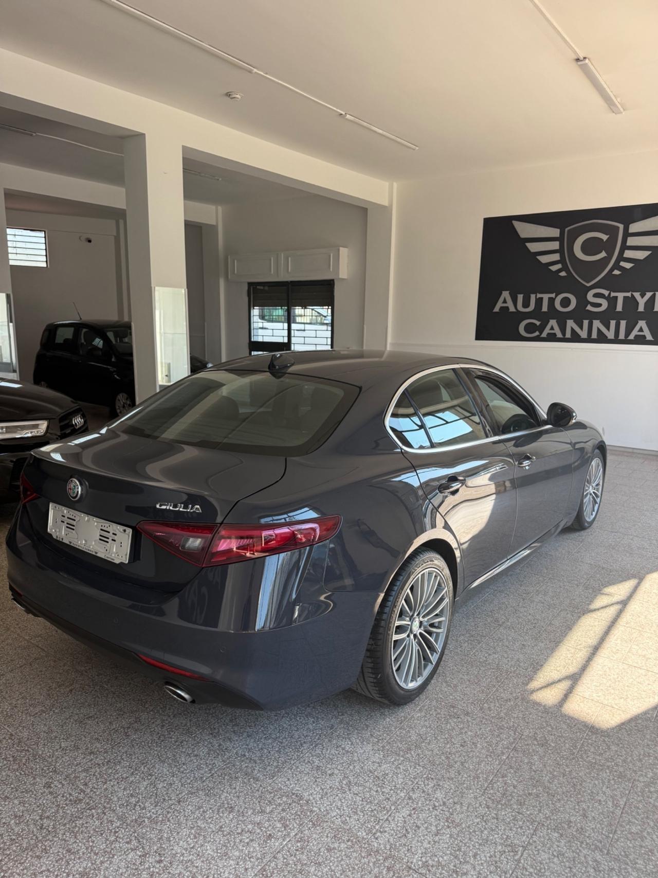 Alfa Romeo Giulia 2.2 Turbodiesel 180 CV Super