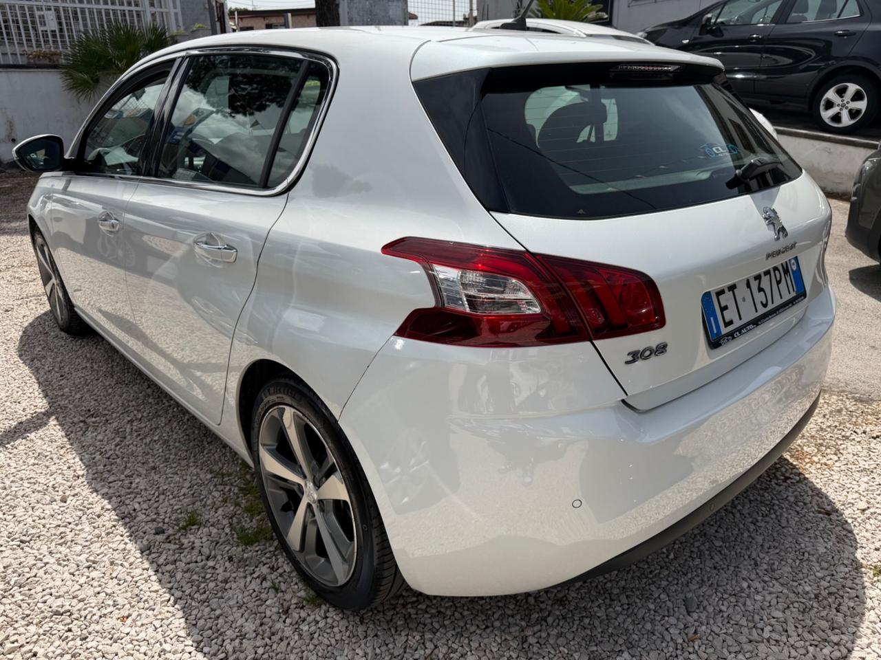Peugeot 308 1.6 e-HDi 115 CV Stop&Start Allure
