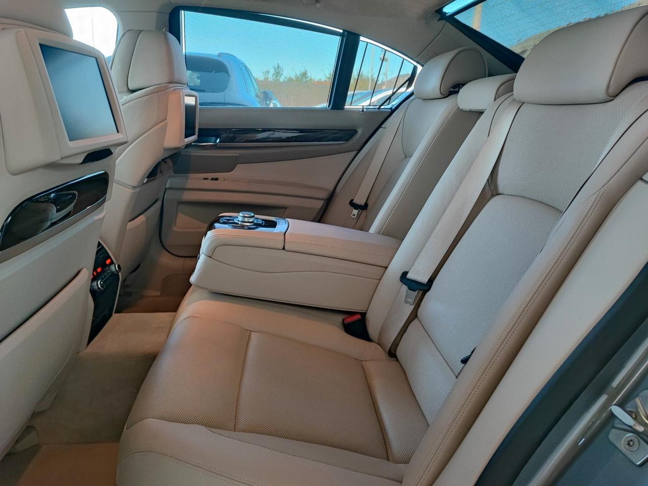 Bmw 760i Eccelsa