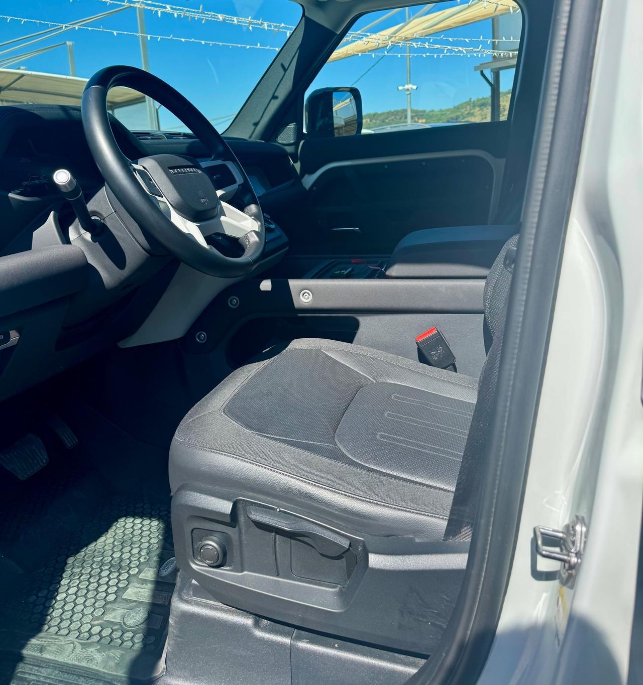 Land Rover Defender 110 2.0 SD4 AWD Auto SE