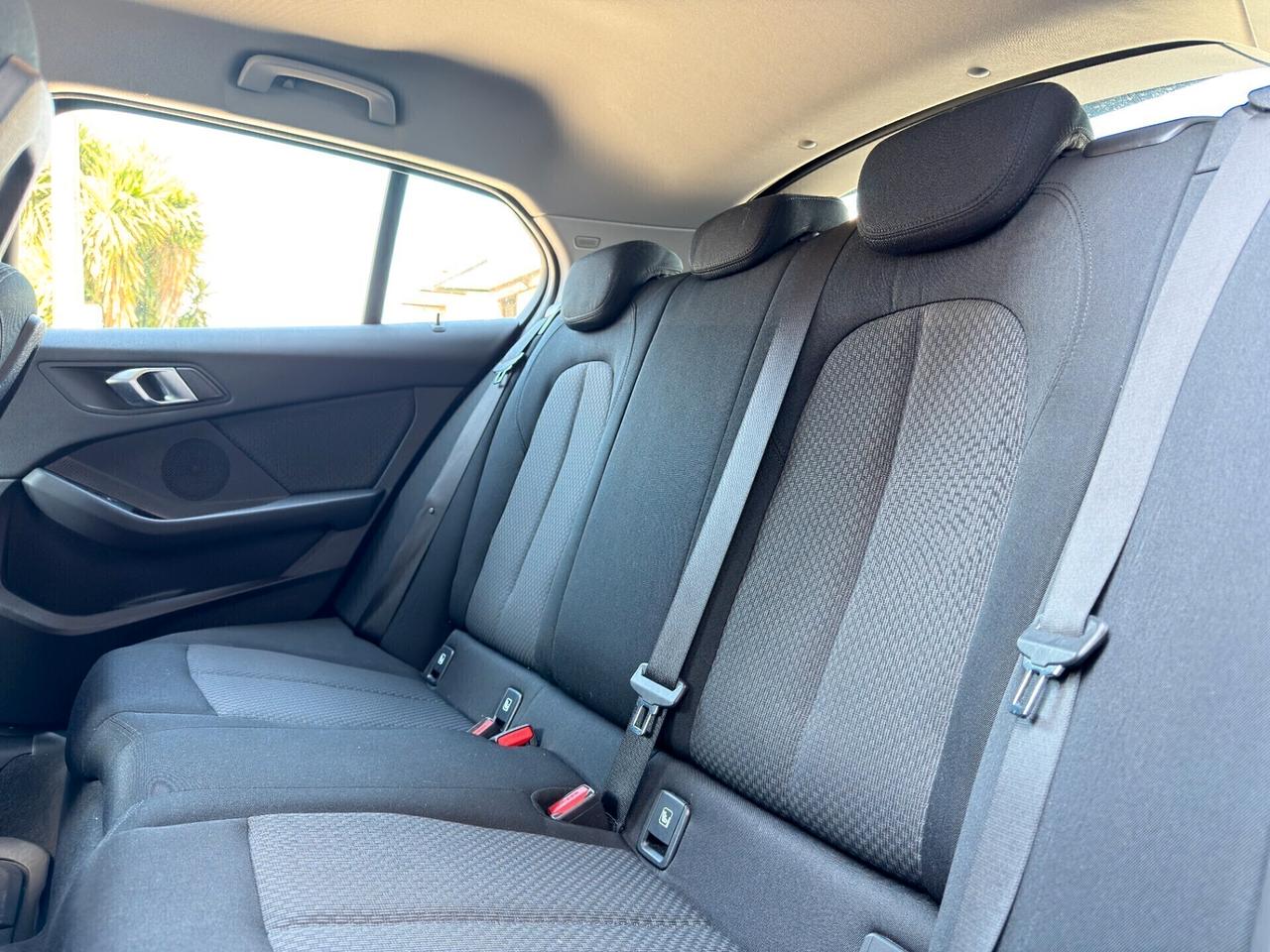 Bmw 116d 1.5 116 CV 5p. Advantage MANUALE MY2022