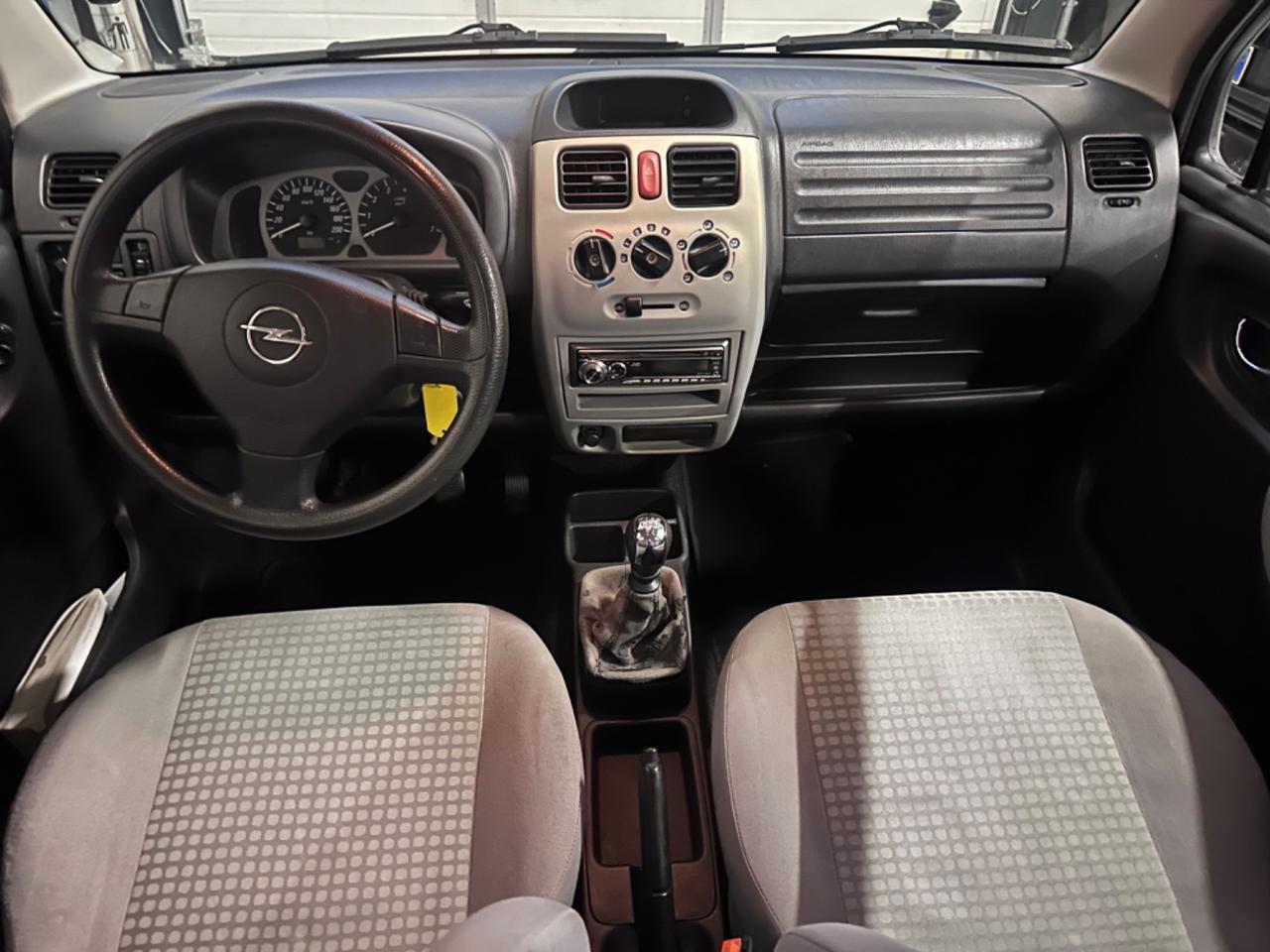 Opel Agila 1.0 12V Club