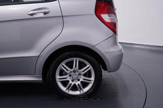 MERCEDES-BENZ A 180 CDI Automatic Premium