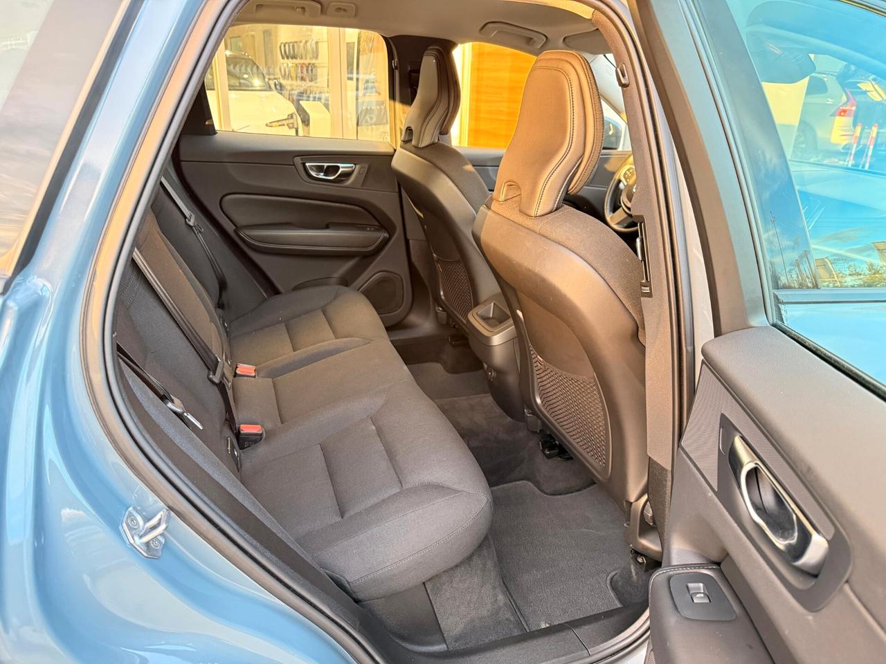 Volvo XC 60 XC60 B4 (d) AWD Geartronic Business