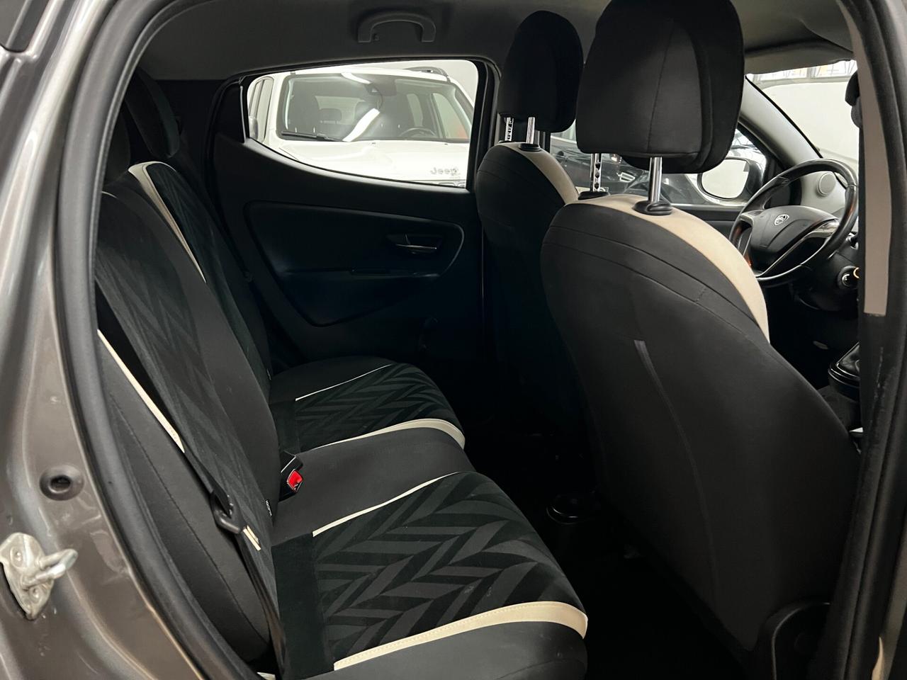 Lancia Ypsilon 1.3 MJT 16V 95 CV 5 porte S&S Platinum