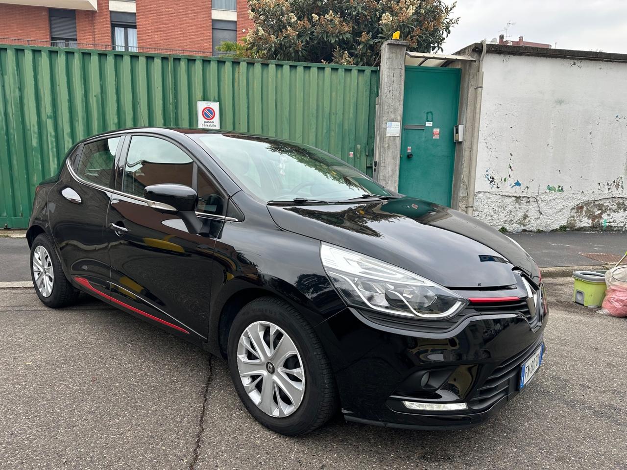 Renault Clio Sporter TCe 12V 90CV euro 6 - ok neopatentati