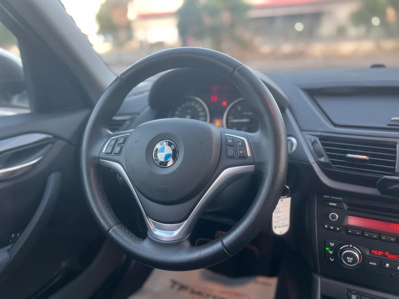 BMW X1 sDrive18d X Line - 12/2013