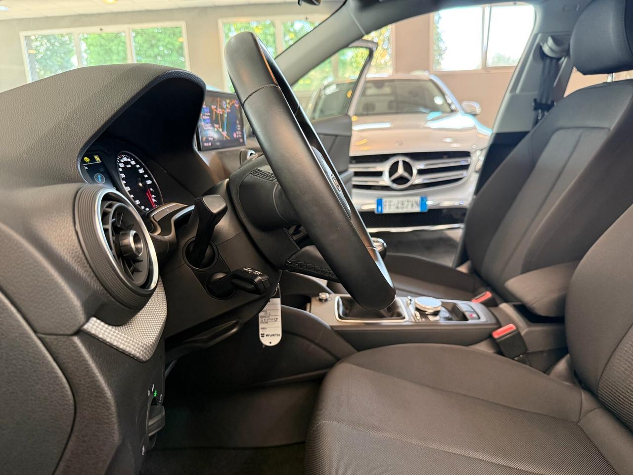 Audi Q2 30 TDI Business