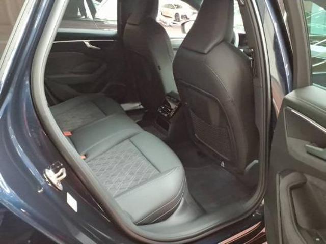 AUDI A6 Avant TDI 150 kW S tronic quattro S line edition.