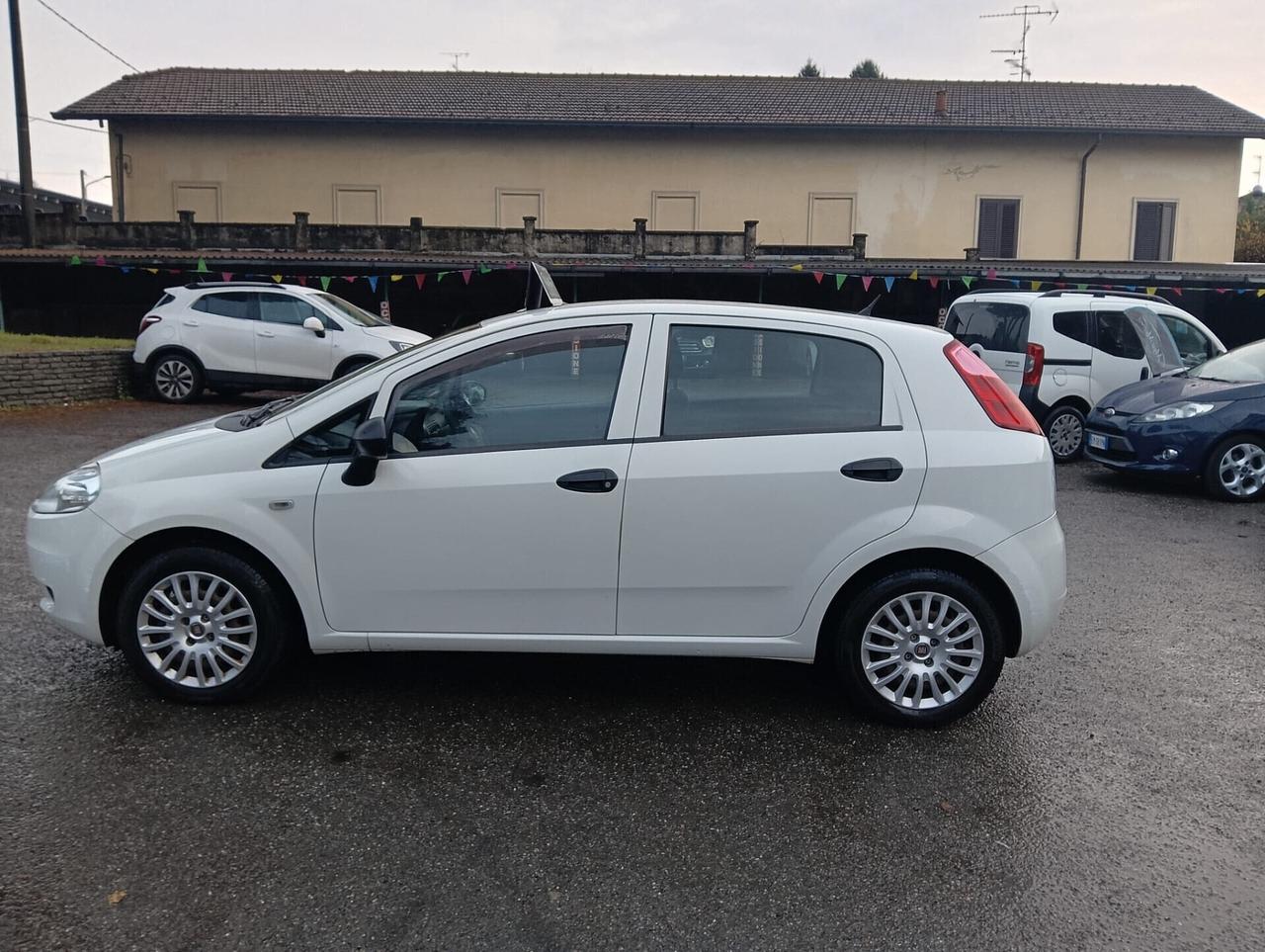 Fiat Punto 1.3 MJT II 75 CV 5 porte Easy