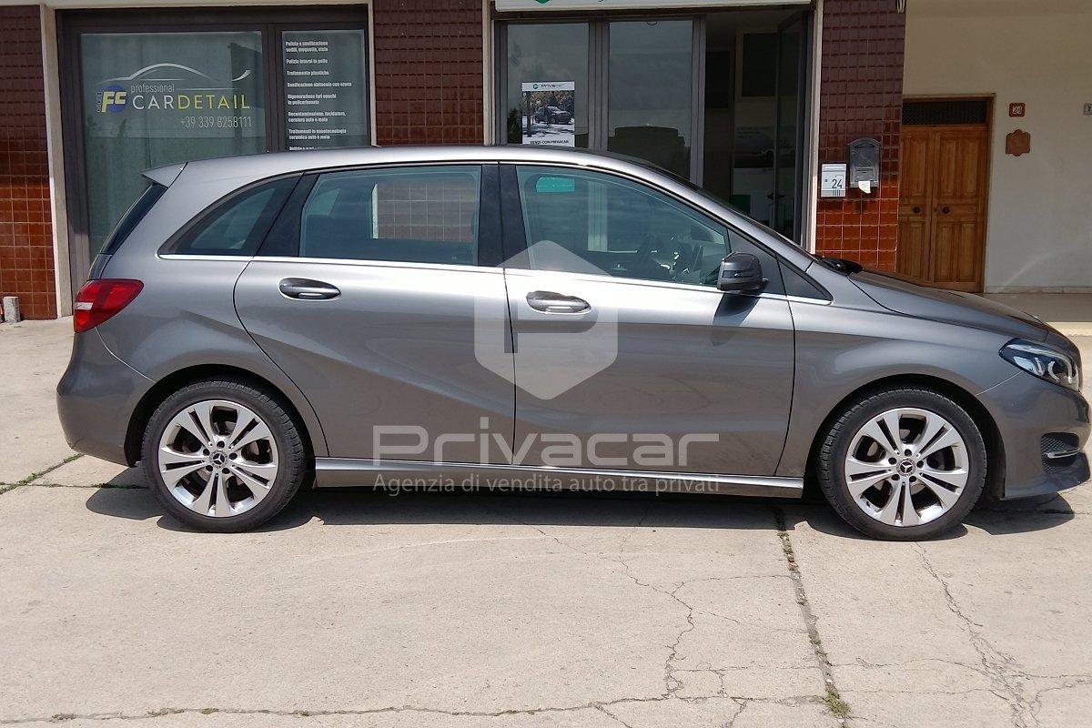 MERCEDES B 180 d Automatic Premium