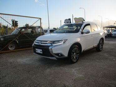 Mitsubishi Outlander 2.2 DI-D 4WD Instyle Plus Navi 2016