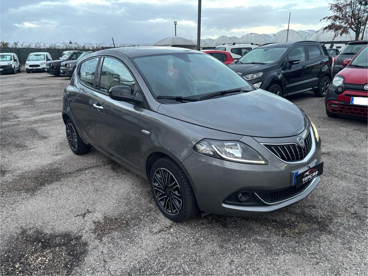 Lancia Ypsilon 1.0 FireFly 5 porte S&S Hybrid Gold