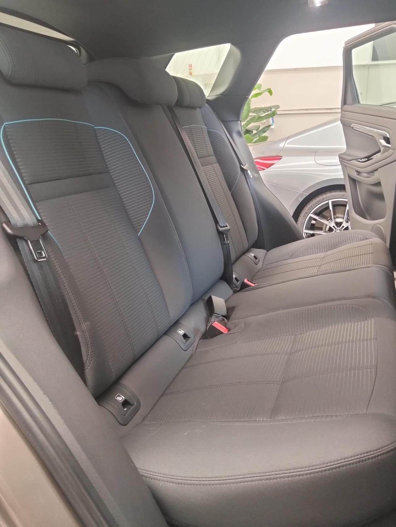 Land Rover Range Evoque R-Dynamic 2.0D I4-L.Flw 150 CV AWD Auto SE
