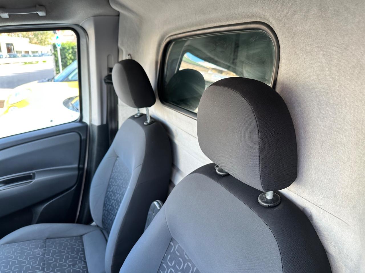 Fiat doblo 1.4 natural power metano turbo6 marce