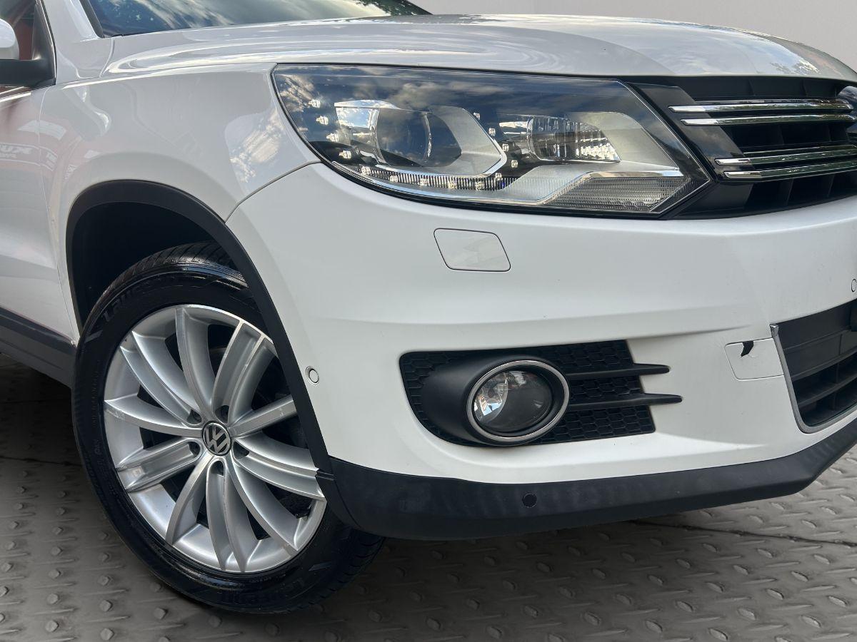VOLKSWAGEN - Tiguan - 2.0 TDI 140 CV Sport & Style BlueMotion Technology TETTO LED