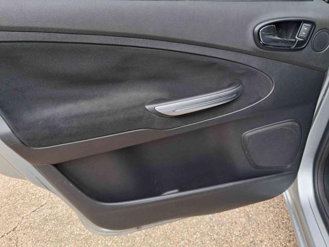 FORD Galaxy 2.0 TDCi 140 CV Ghia 7 posti NEOPAENTATI