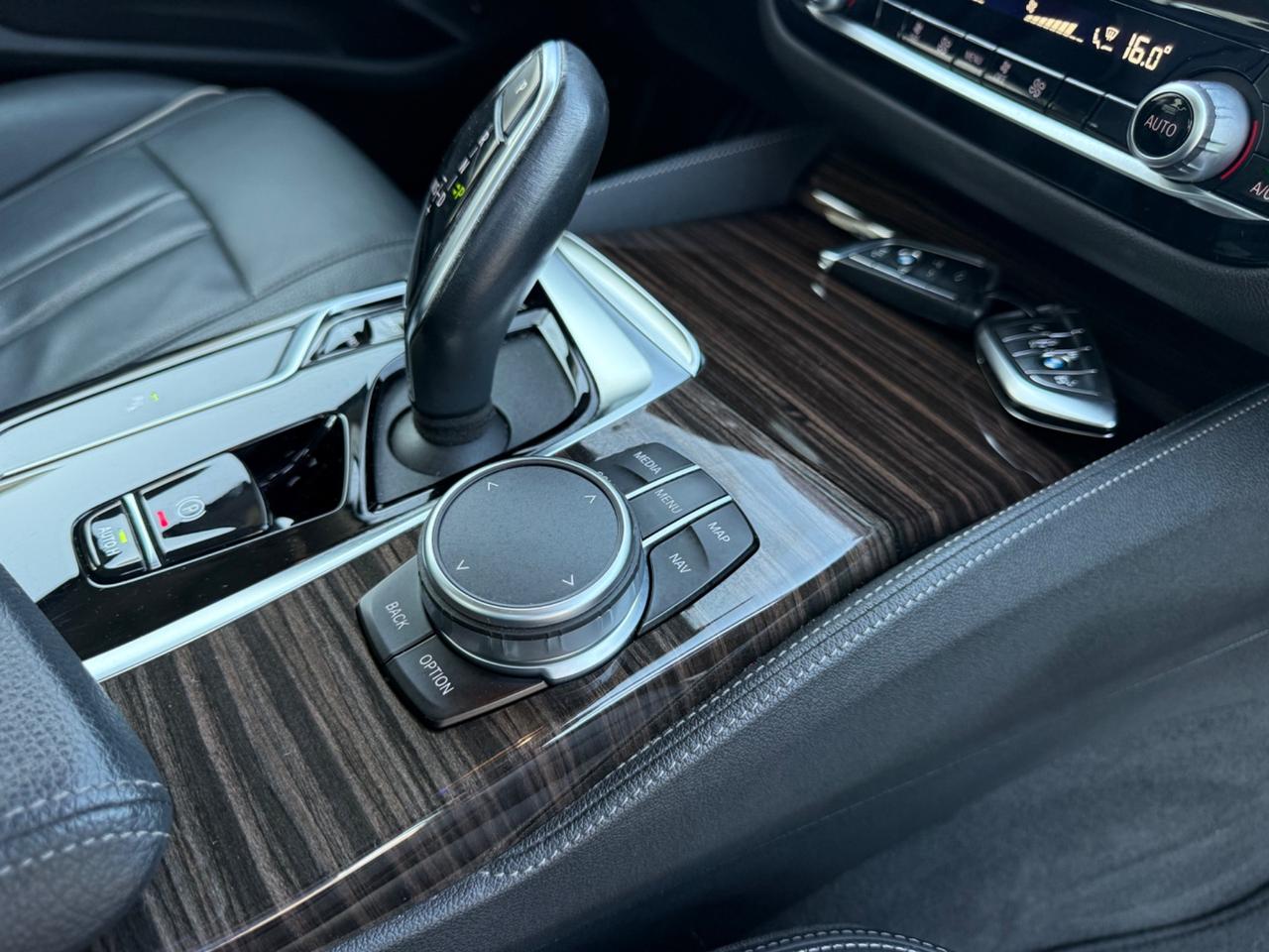 Bmw 530 Berlina 48V Luxury Line 3.0 249 Cv