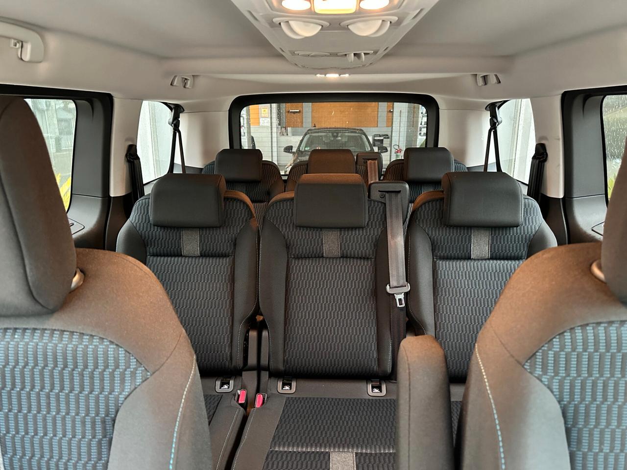 Peugeot Traveller BlueHDi 120 S&amp;amp;S Standard Business, 8 posti, automatico