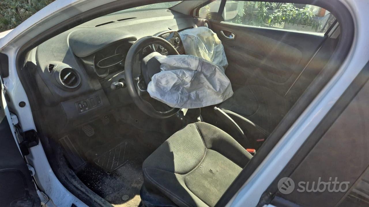 Renault Clio dCi 8V 75 CV 5 porte - AUTOCARRO 2 POSTI