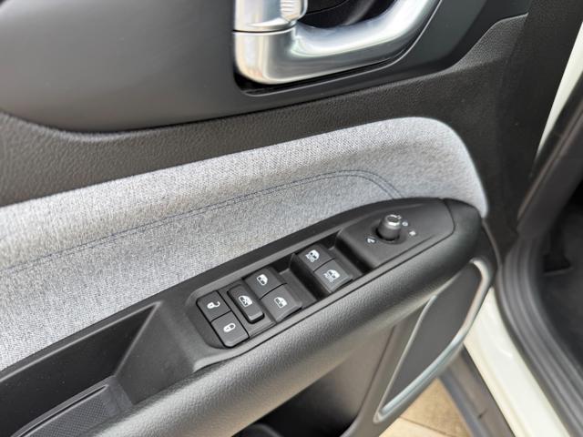 JEEP Compass 1.6 MJET 130CV NAVI+RCAM+TETTO E CERCHI BLACK