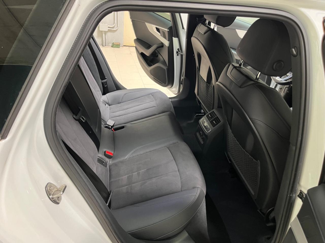 Audi A4 allroad 40 TDI 204 CV S tronic Identity Contrast