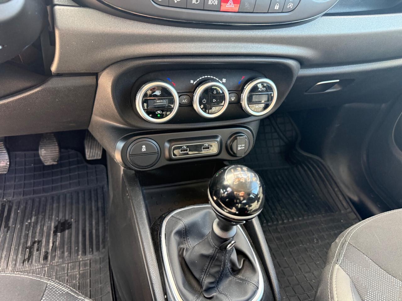 Fiat 500L 1.4 95 CV S&S Cross