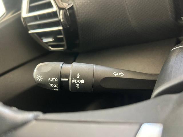 CITROEN C4 motore elettrico 136 CV Shine TETTO APRIBILE