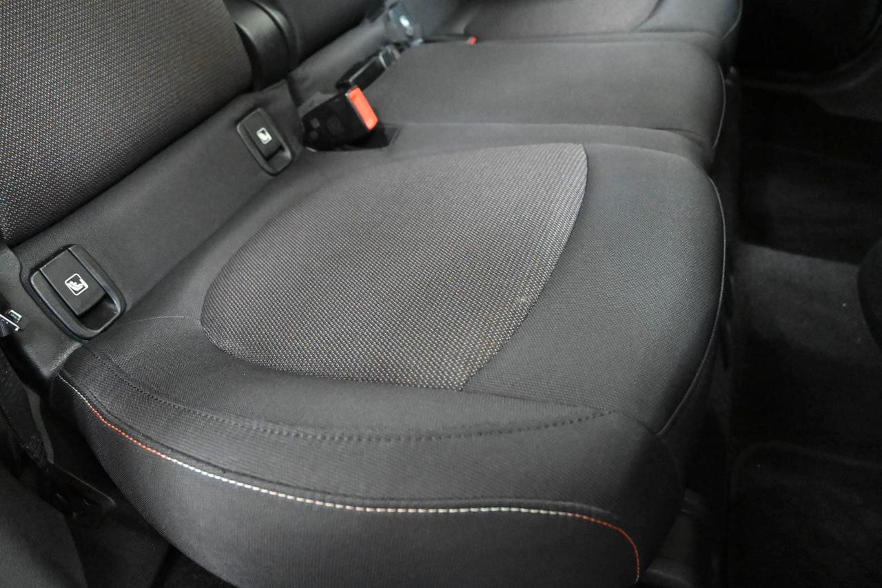 MINI Mini Countrym.(F60) Mini 2.0 Cooper D Coun...