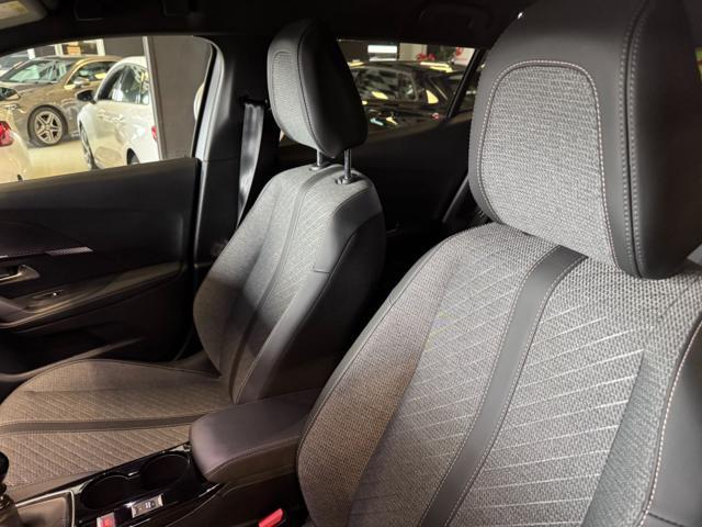 PEUGEOT 2008 PureTech 100 S&S Allure